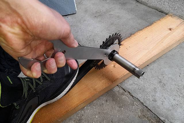 Výměna převodníku Shimano ze 30 na 34 zubů (Shimano MT611 30T, SLX SM-CRM75 34T)