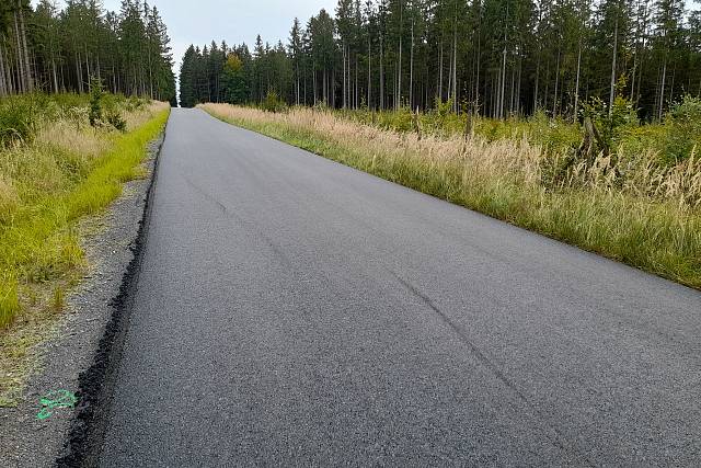 Další opravené lesní cesty v Brdech - Záborecká a Strašice - Těně