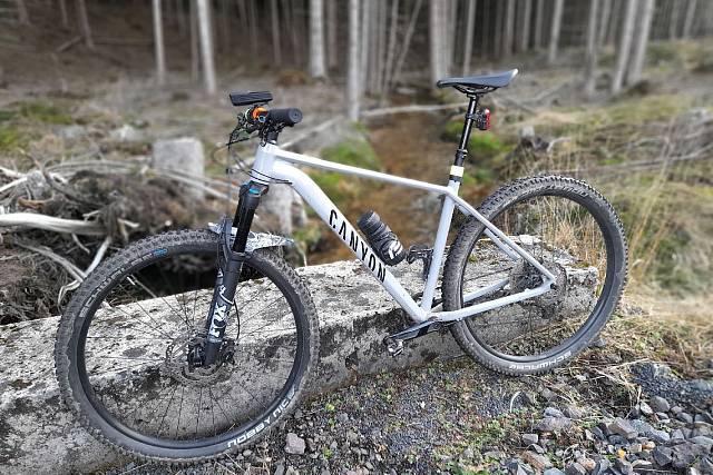 Jaké elektrokolo bez šlapání? Elektrokolo s akcelerátorem