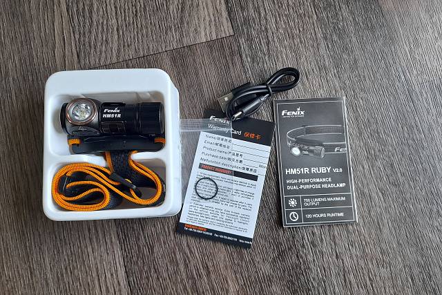 Recenze: Čelovka Fenix HM51R Ruby V2.0