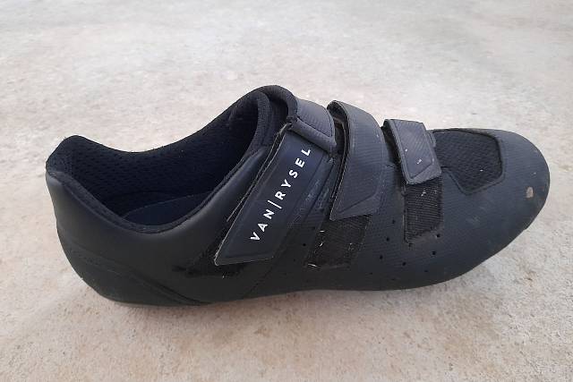 Recenze: Cyklistické tretry Van Rysel RoadR 500