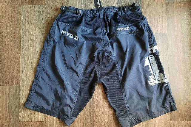Recenze: Cyklistické kraťasy Force MTB-11