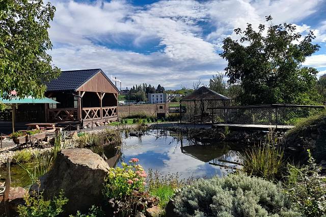 Plzeň: U Makovců - restaurace, zvířátka, hřiště