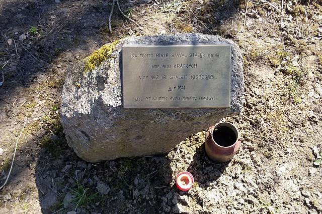 Pomník - statek č.p. 19