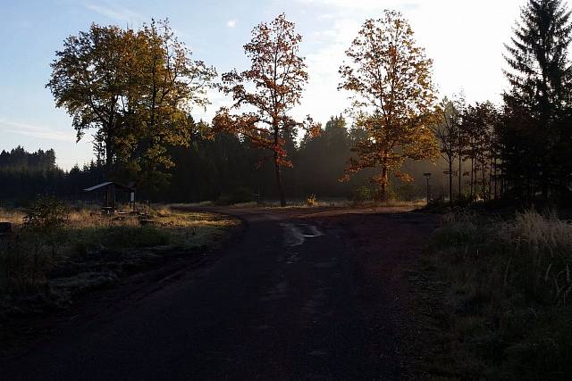 Posezení u cesty Černé