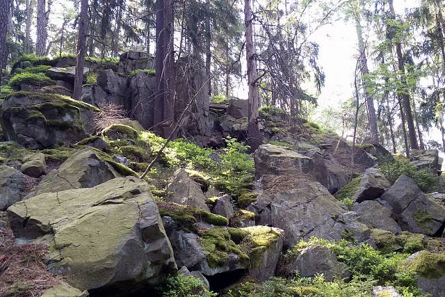 649 Chocholatá skála