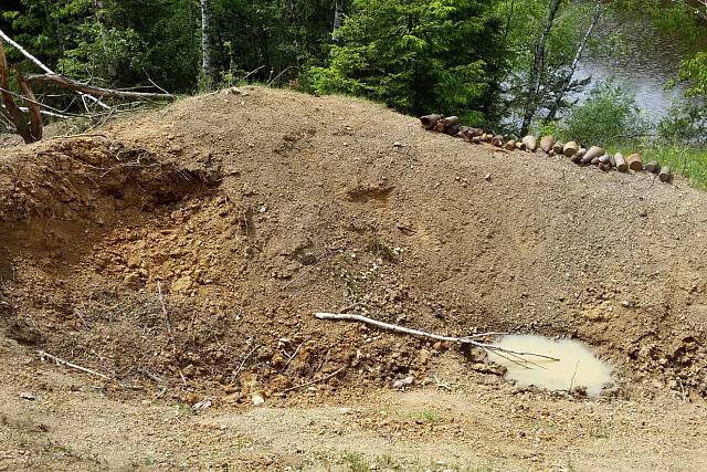 Trhací jámy Kolvín