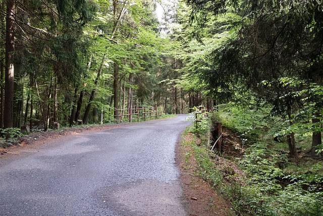 2. most od Strašic k zámečku Tři Trubky