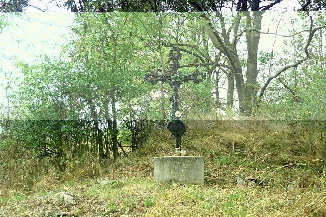 Kříž v Hrachovišti