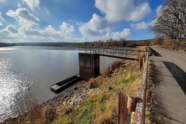 Dnes je výlov Dolejšího padrťského rybníka