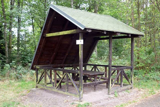 Posezení u zříceniny Valdek