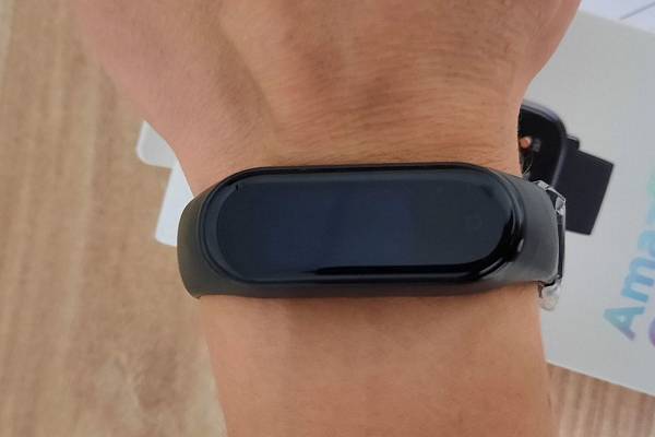Recenze: Xiaomi Mi Band 4